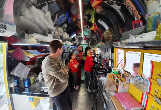 Hot Dog Bulldog MOBITRUCK project photograph 4